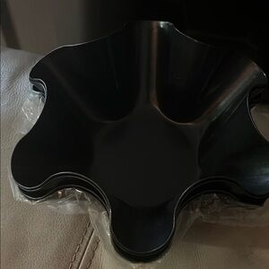 Black Flower-Shaped Bowl set of 4